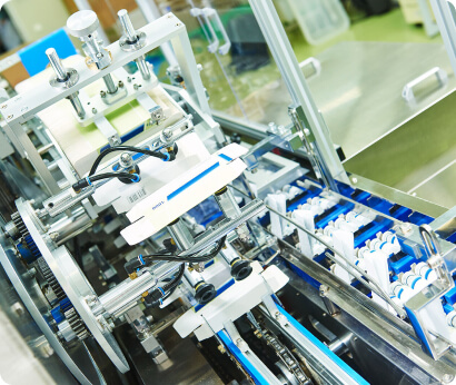 Bộ điều khiển truyển động và mô đun vào-ra